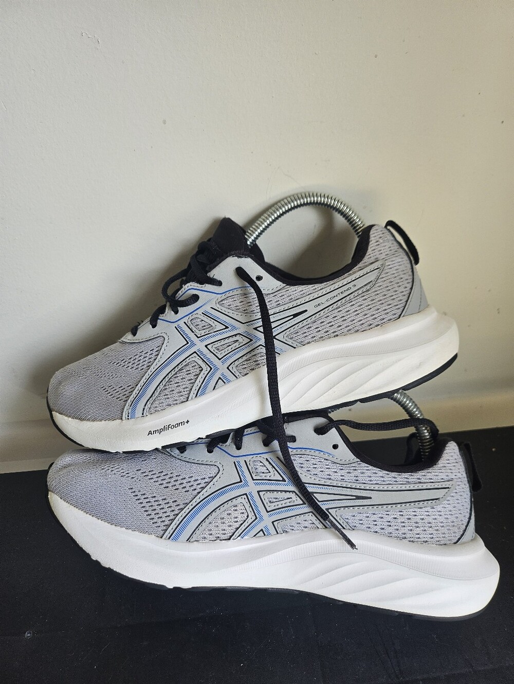 ASICS Gel Kayano 28Gray with blue and black ASICS logoSize US 7 Women's